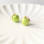 【再々販】りんご(グリーンアップル)ꕤ︎︎(ｲﾔﾘﾝｸﾞ有り)刺繍りんごピアス 刺繍りんごイヤリング サージカルステンレス りんごアクセサリー  ライブ 