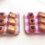 ミニチュアスライスりんごのデニッシュとブルーベリーデニッシュ