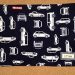 自動車（紺）のランチョンマット　２５×３５　