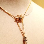 ＜送料無料＞　ゴールドフラワーネックレス