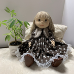 [お人形] ベージュヘアー・茶色の瞳・人形☆レトロな茶色のドレス・靴付き☆40cm