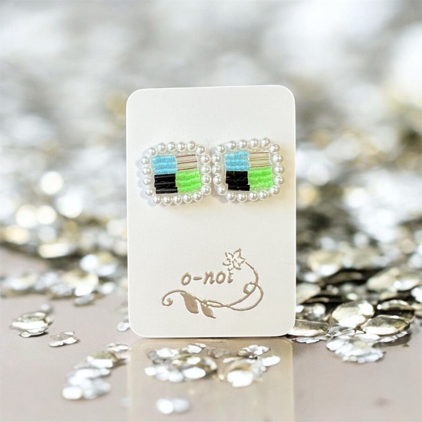 ネオンカラー - ピアスの人気通販 | minne byGMOペパボ 国内最大級の