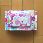 ちょうちょ柄(PU)のおしりふきケース