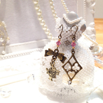 ♥ 不思議の国のアリス ピアス 3