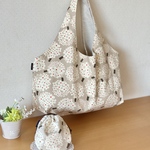 【セット品】＊肩にかけられるエコバッグ サブバッグ＊しずく巾着  北欧風花柄  アジサイブーケ ベージュ