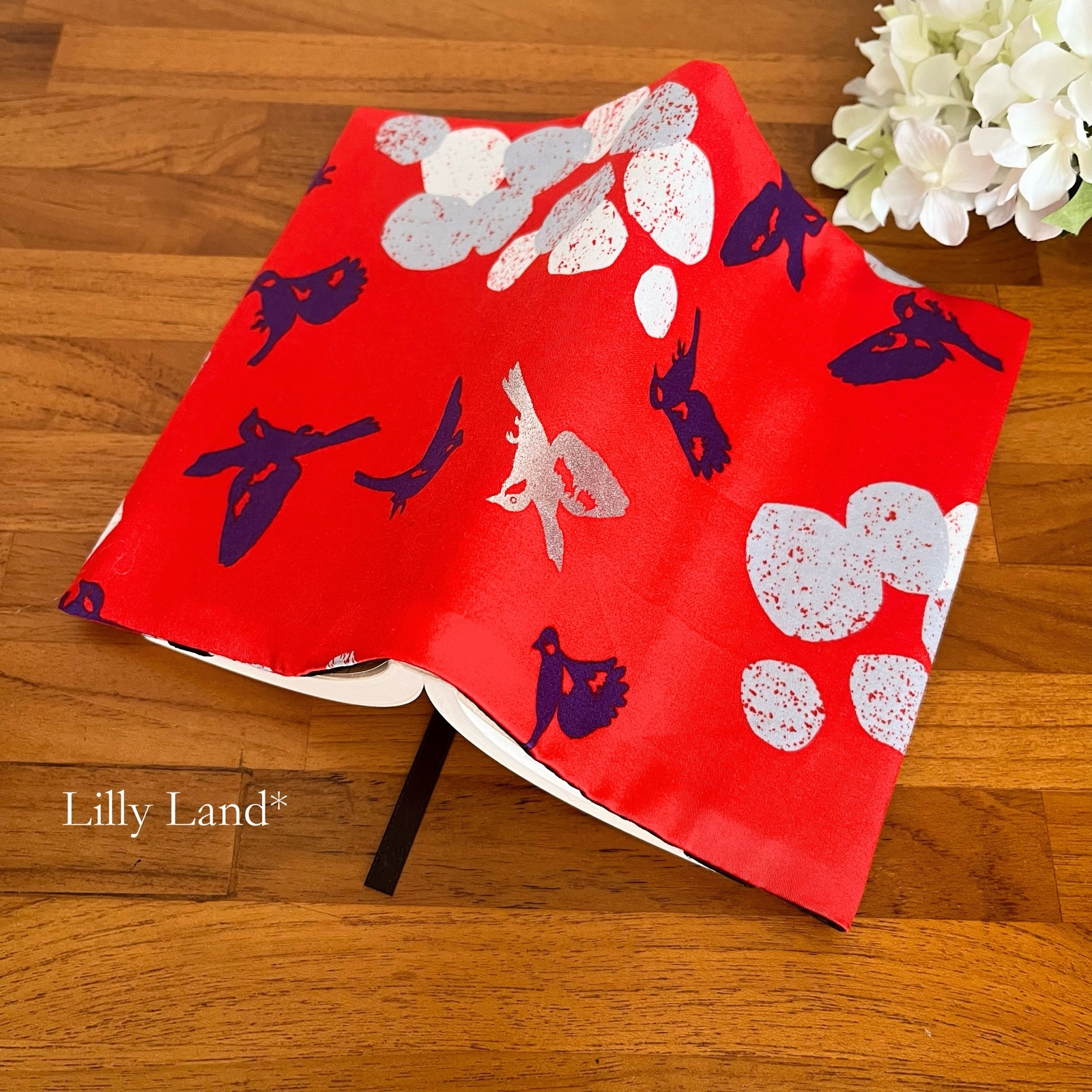 リバティ フリル巾着mini・撥水 〈Yorkshire meadow〉 - LILLY