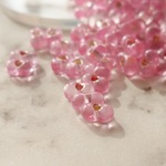 期間限定SALE【10㌘/3㍉×6㍉】【bg-fp-84】❁ファルファーレ/ピーナッツビーズ❁スモーキーカラーシルバーインサイド❁ピンクシルバーライン❁