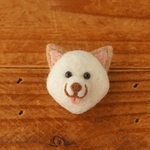 【Ｋさまご予約品】バッチ・柴犬（白）