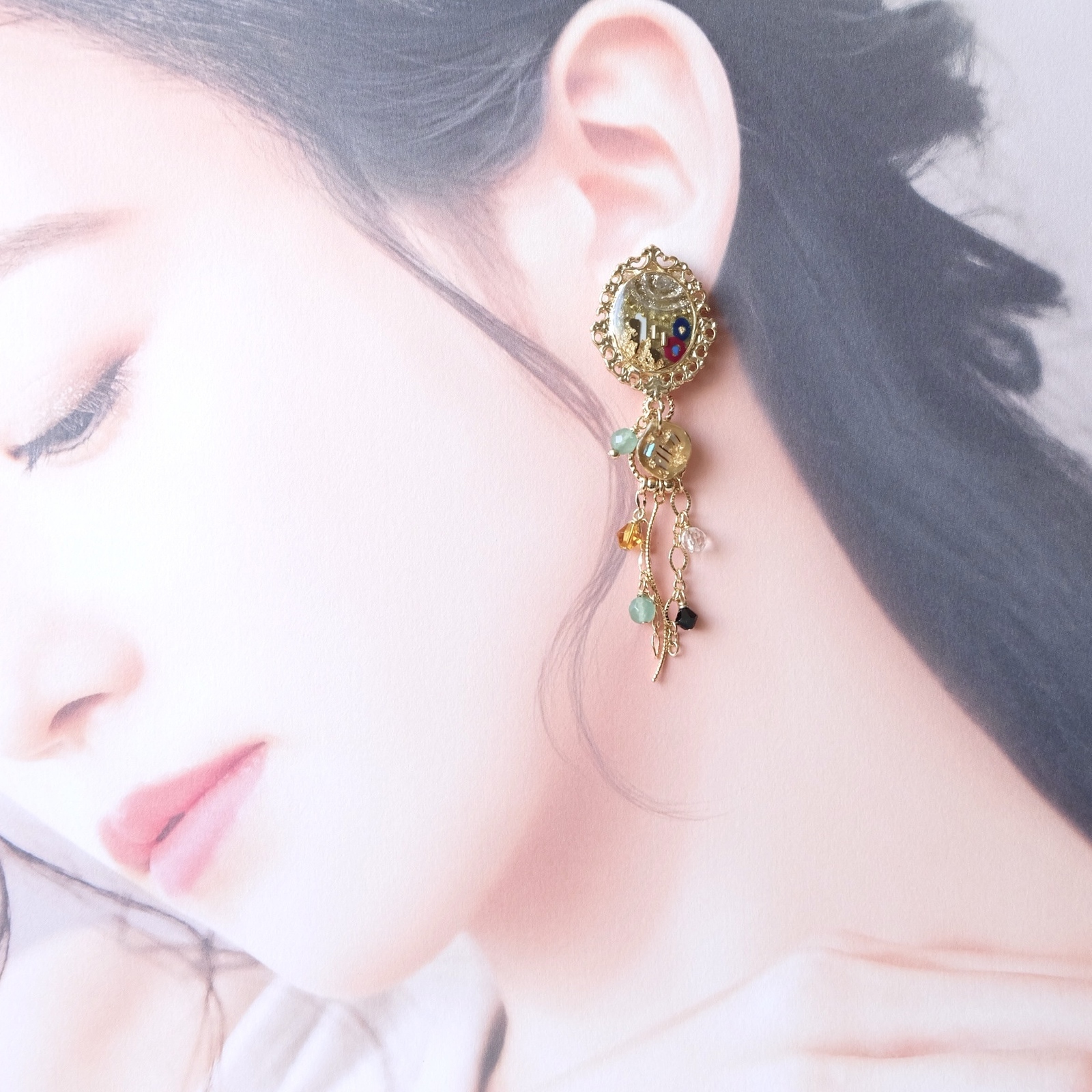 手描きのクリムト🎨『接吻』天然石ピアス / イヤリング