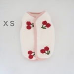 [犬服] XSサイズ 完成品 チワワ　　　　　　　　　　　さくらんぼ柄 両面ボアニット パイピングベスト 背中開き
