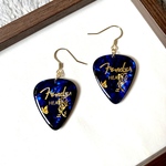 金の蝶が舞うエレガンスブルーピックピアス