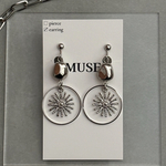 【太陽ピアス/イヤリング】太陽モチーフ　アクセサリー　軽量　モード　シルバー　シンプル　金具交換　サージカルステンレス　チタン　金属アレルギー対応　ワントーン　個性的　フープ　歪ビーズ　かっこいい