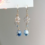 再販・青い花の揺れるピアス・イヤリング