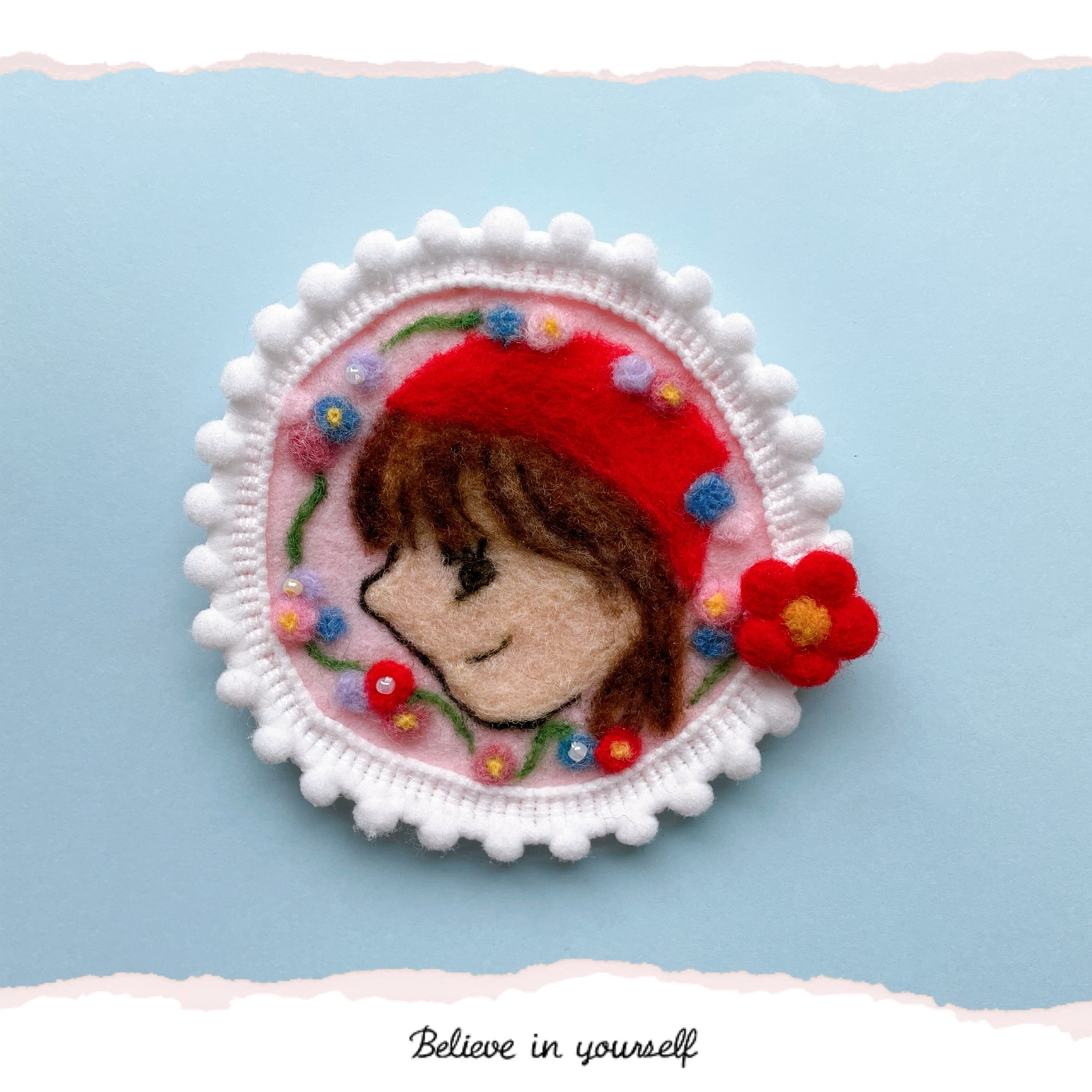 羊毛フェルトブローチ★ハンドメイド★刺繍★ビーズ★ 優雅な一日の始まり 羊毛フェルトブローチ★ハンドメイド★刺繍★ビーズ★ 優雅な一日の始まり