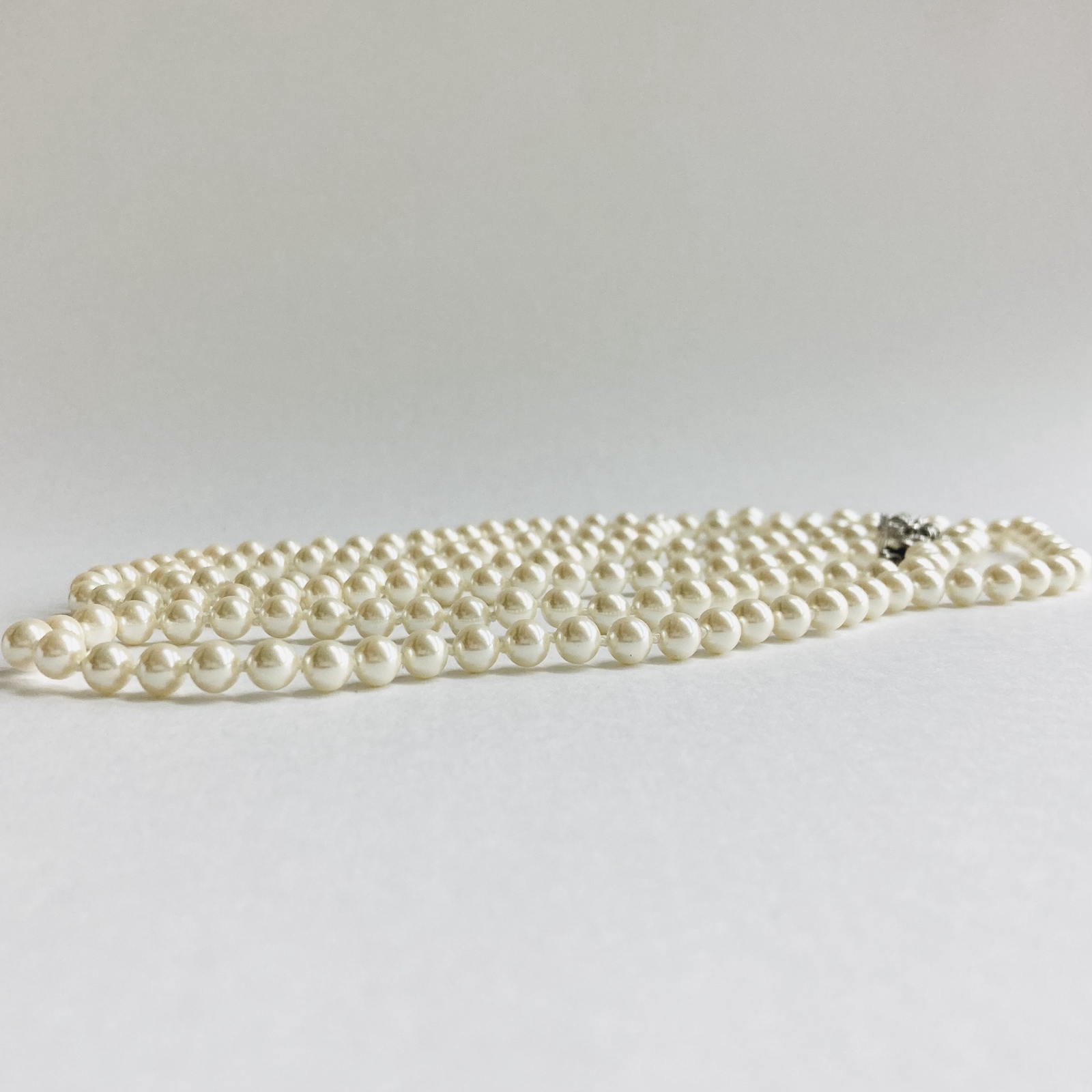 ガラスパールオールノットロングネックレス/6mm約124cm/Lt.クリーム/R/made in japan