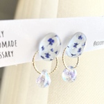 小花揺れるイヤリング・ピアス