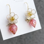 とれたて苺🍓clear strawberry ディップアート　サージカルステンレスピアス/ニッケルフリーイヤリング 