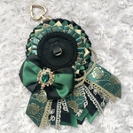 痛ロゼット 缶バッジロゼット ロングテール 黒×緑