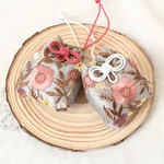 刺繍リボンお守り袋