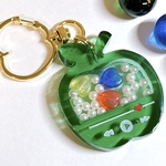 【訳あり品】青リンゴ　青りんご　りんご　リンゴ　キーホルダー　ミュージックプレイヤー　音楽プレイヤー　推し活　推し色　推し活グッズ　プレゼント　ラッピング　大ぶり　グリーン　グリーンアップル　推し
