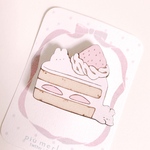 ショートケーキと生クリームうさぎ*木のブローチ