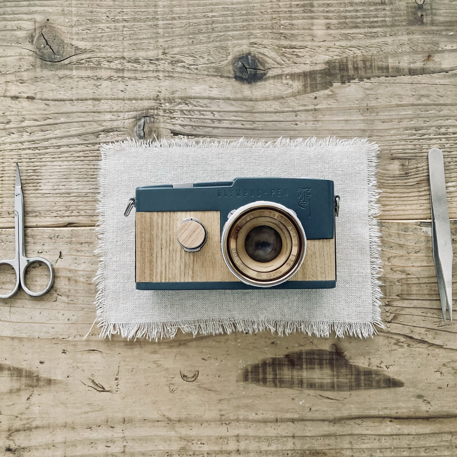 修理&カスタマイズ済】Ricohflex VII / 80mm F3.5 - ecru-camera