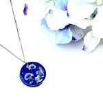 深海をふわふわ浮かぶクラゲ♡ネックレス