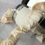 【50cm】【30mm幅】【オフホワイト】フリンジ　リボン　シフォン　ふわふわ　ギャザー　フリル　テープ　アクセサリーパーツ　ハンドメイド　手芸　R0069-2