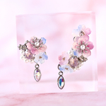 夜桜*きらめくbijouのピアス／イヤリング（右耳）+イヤーカフ（左耳）花、ギフト