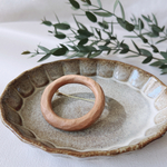 木の輪っかブローチ