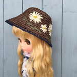 ネオブライス 花刺繍の手編み麦わら帽子 ブラウン