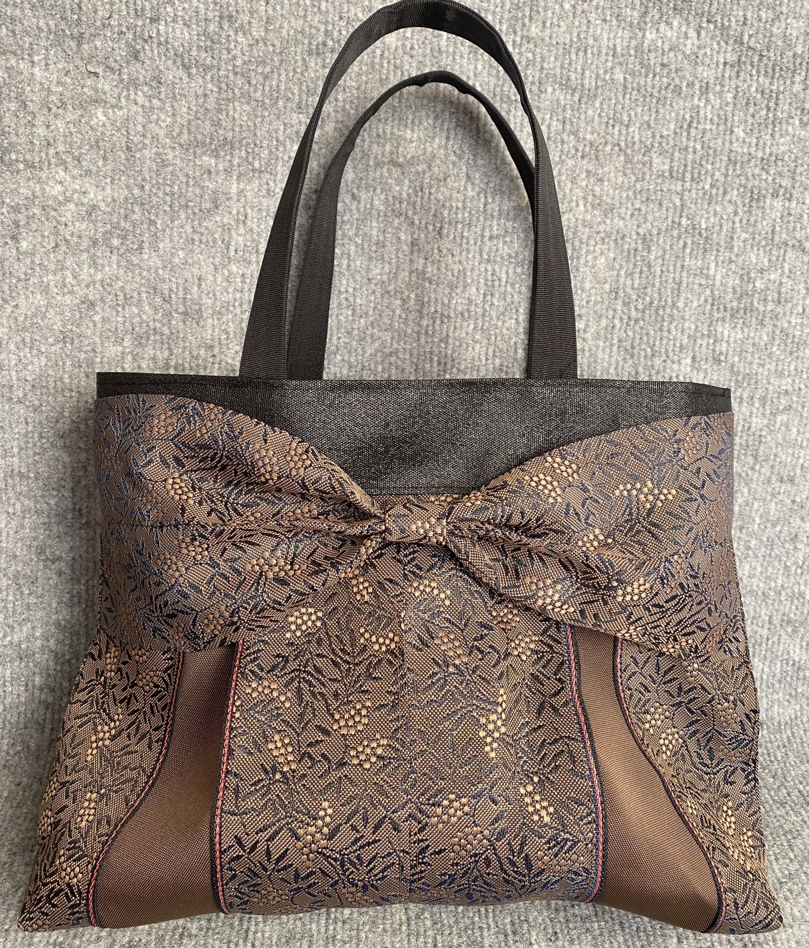 f5b46ad96f634579d37d0181fccafb