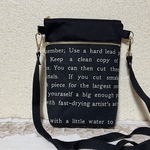 長財布が入るスマホポシェット・英字黒(無地部分黒)