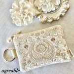 《new》🥀インド刺繍ポーチ　インド刺繍　インド刺繍リボン　コスメポーチ　　ポーチ　ギフト  オフホワイト　パールチャーム付き