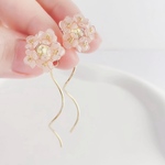 【ピアス】受注制作「花＊花ピアス」　ヌーディカラー　ミルキーベージュ　ピアス