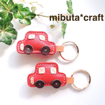 赤い車のキーホルダー　New 再販