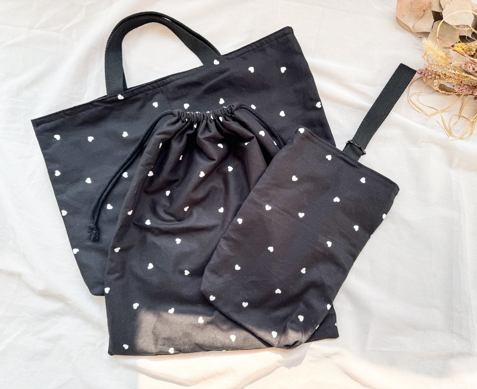 入園・入学セット★ハンドメイド（ハート黒） 即納】 ♡ハート柄♡ 入園入学セット - K.W.Y | minne 国内最大