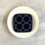 ウラぷっくりスクエアポーチ　tambourine dop navy mina perhonen