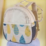 ★オーダーのお品★赤ちゃんファスナーリュック☆チェストストラップつき（しずく） 