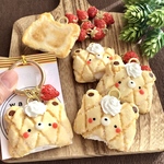 KUMAメロンパンチャーム