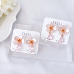 桜の春待ちピアス/イヤリング🌸