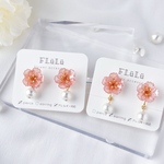 ⋆⸜ 𝓝𝓮𝔀 ⸝⋆小さな八重桜のピアス・イヤリング