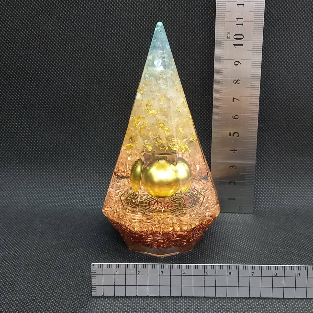 金運神降臨 金運風水八角錐オルゴナイト11cm（金運波動玉20mm