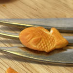 1/12ミニチュアたいやき １個ニチュアパン ミニチュアスイーツ フェイクスイーツ フェイクパン 食品サンプル ドールハウス デコパーツ ミニチュアフード 樹脂粘土 シルバニア リカちゃん 