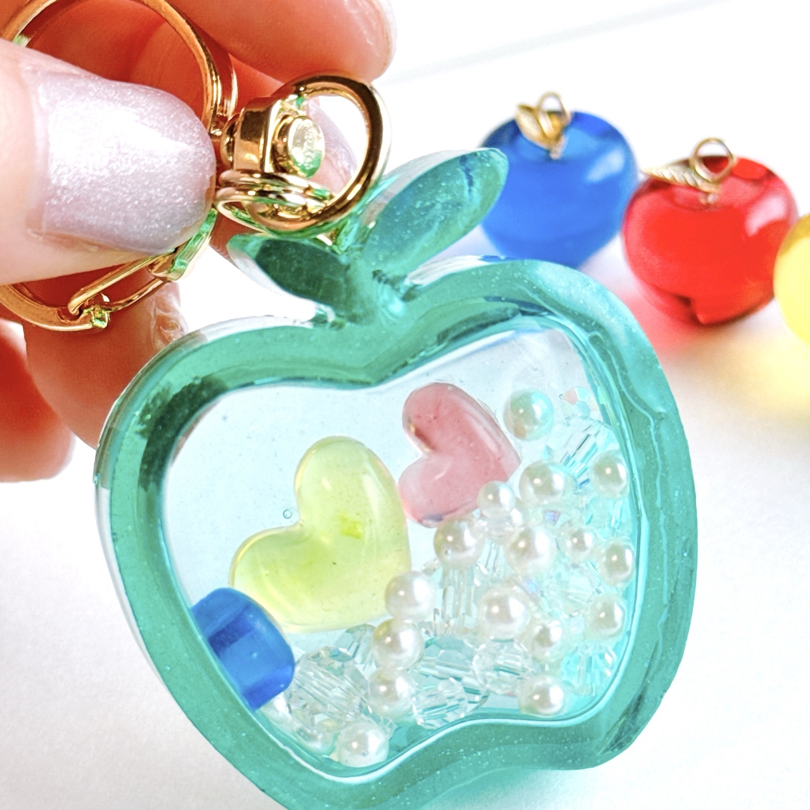 💛推し宝石箱の青りんごシャカシャカキーホルダー シャカシャカ