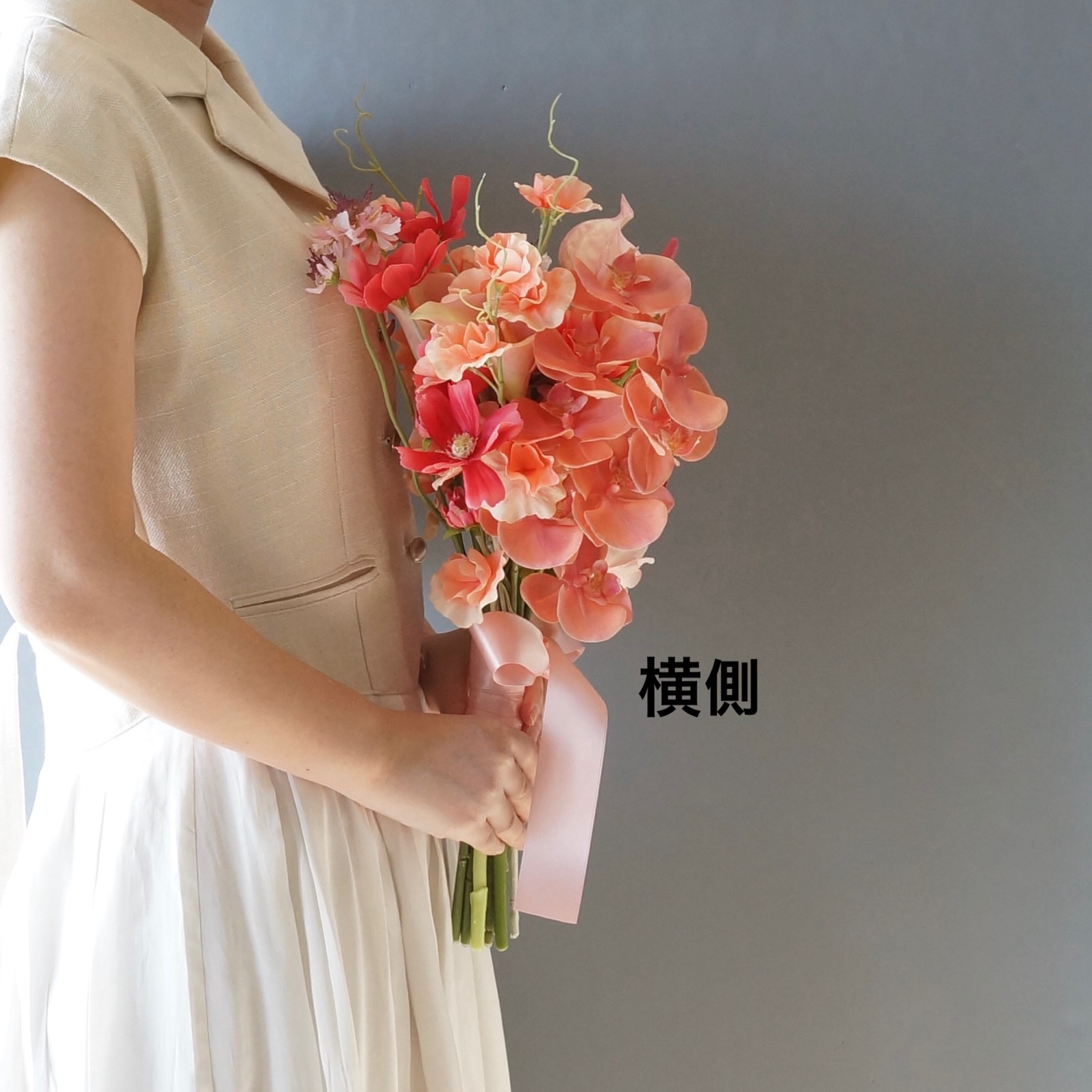 ピンククラッチウェディングブーケ アーティフィシャルフラワー 秋婚