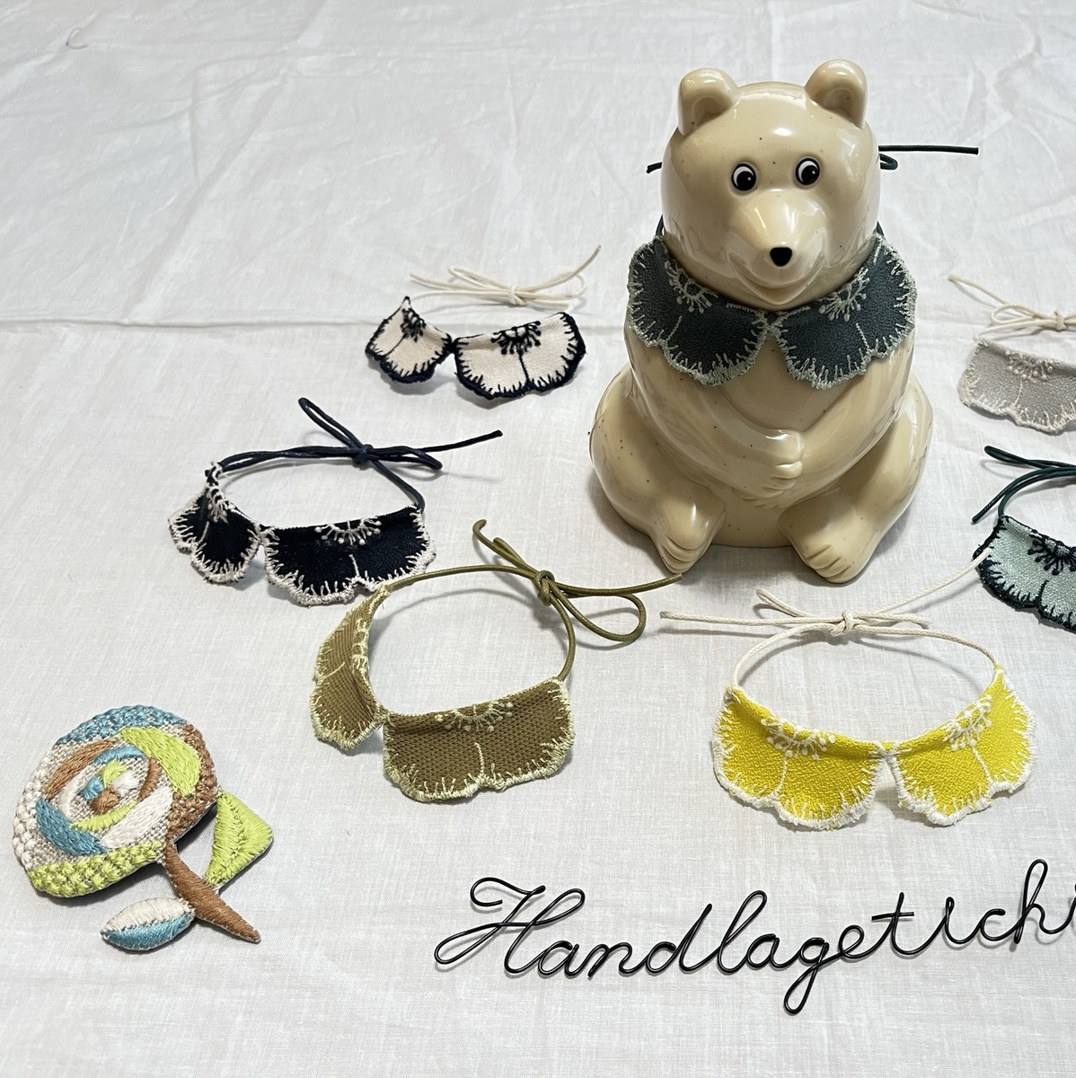 しろくまさんの襟　2枚set　/  しろくま貯金箱　ミナペルホネン しろくま貯金箱つけ襟ミナペルホネンハンドメイド - handlaget ichi