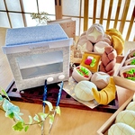 人気No.1色⭐︎グレー×ホワイト　おままごと☆フェルトのオーブンレンジでパン屋さん トング付き　