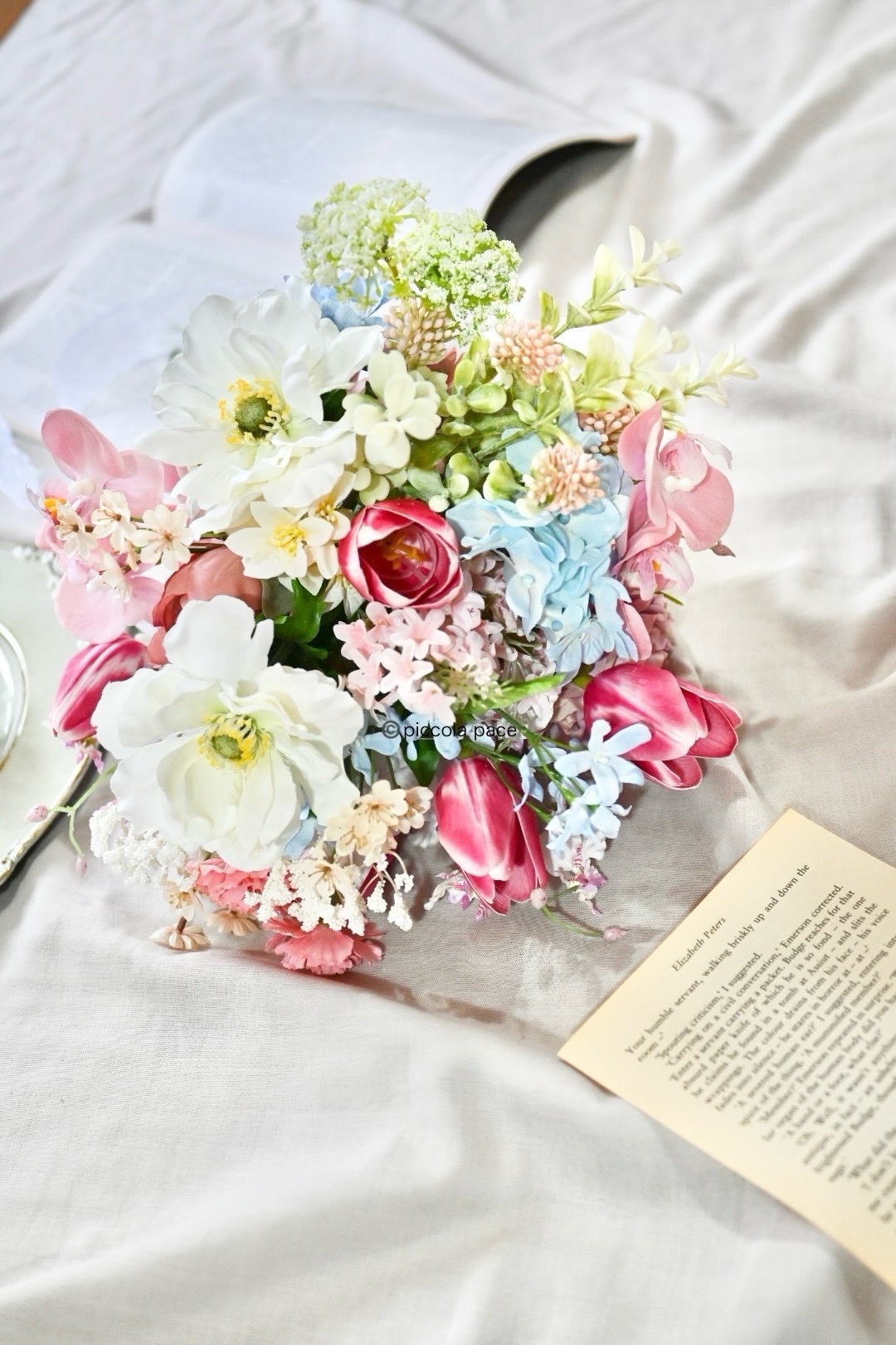 ホワイトアネモネとチューリップのパステルブーケ＆ブートニア レンタル4泊5日》ホワイトアネモネとチューリップのパステル