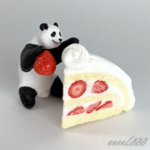 大人パンダ　苺のズコットケーキ　ミニチュア